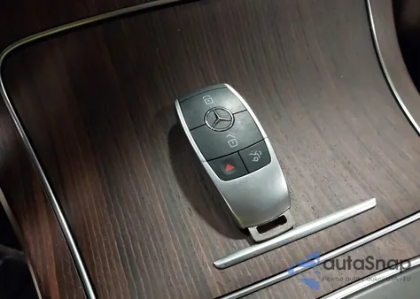 2020 Mercedes-Benz Glc 300 4Matic from USA, damaged, VIN W1N0G8EB9LF799355